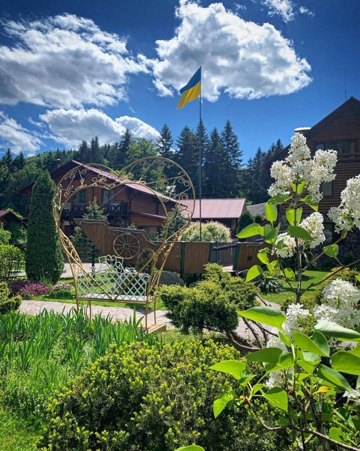 Готель Жди Ня Єво Instagram Zhdenievo Hotel ズデンニュオ エクステリア 写真