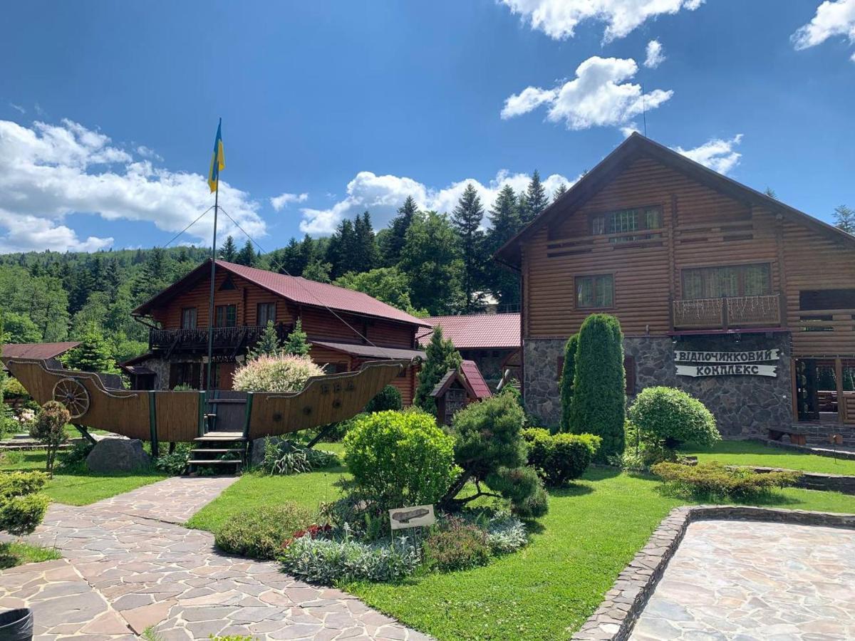 Готель Жди Ня Єво Instagram Zhdenievo Hotel ズデンニュオ エクステリア 写真
