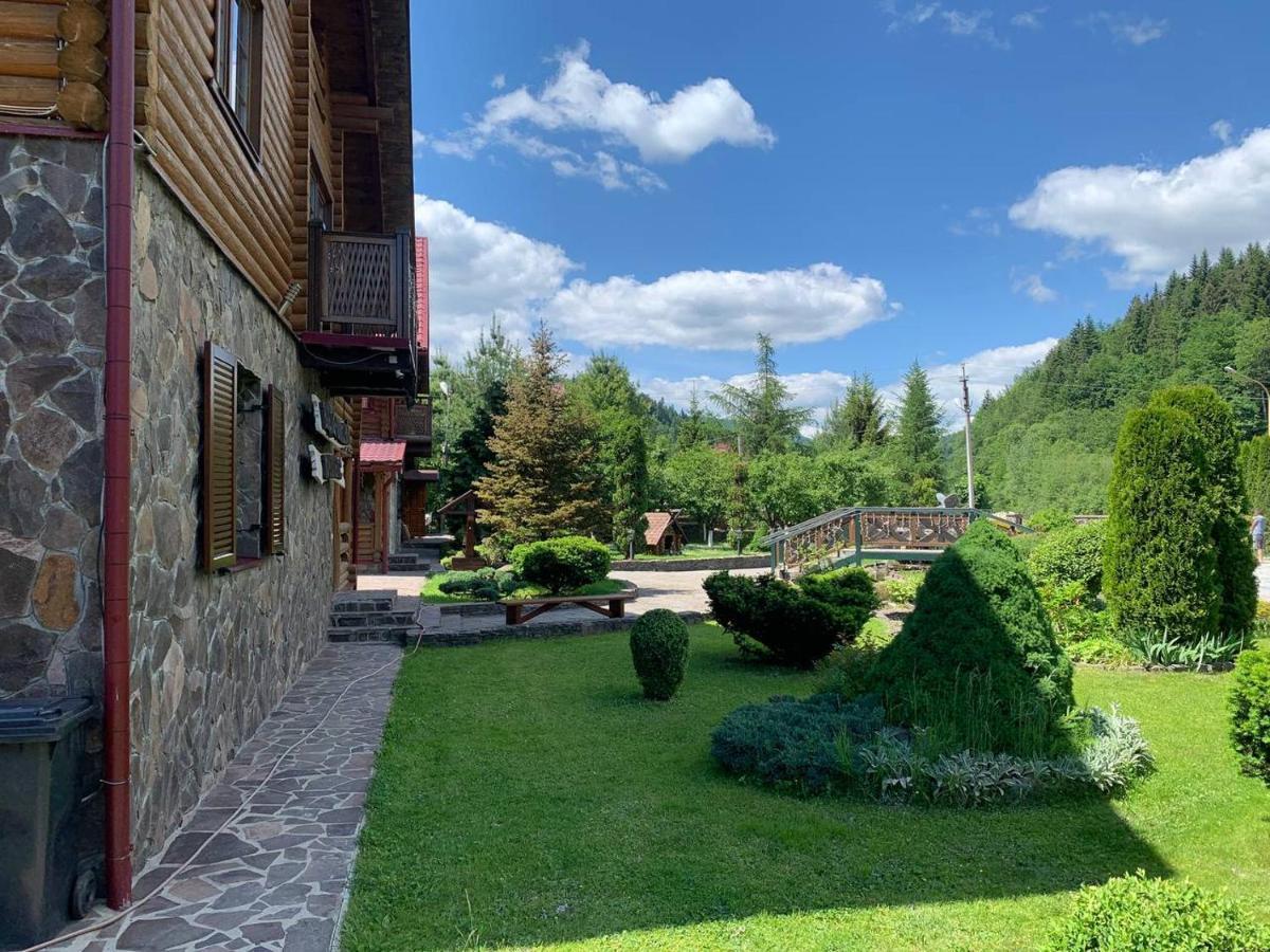 Готель Жди Ня Єво Instagram Zhdenievo Hotel ズデンニュオ エクステリア 写真