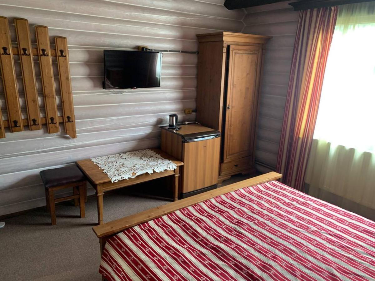 Готель Жди Ня Єво Instagram Zhdenievo Hotel ズデンニュオ エクステリア 写真
