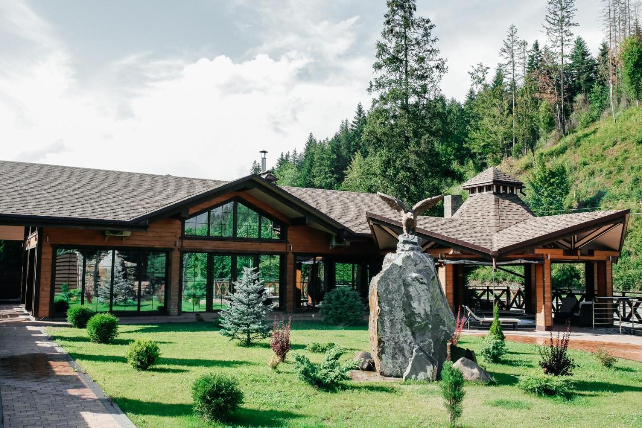 Готель Жди Ня Єво Instagram Zhdenievo Hotel ズデンニュオ エクステリア 写真